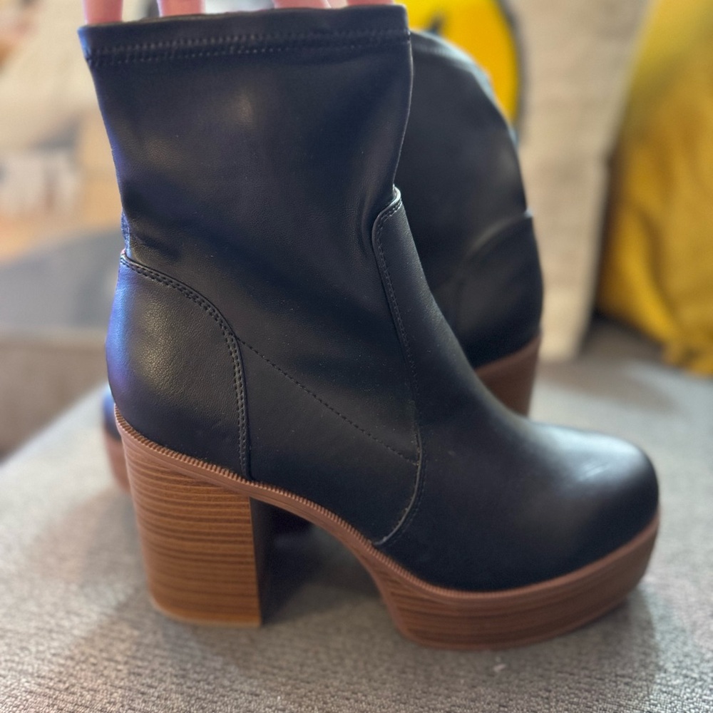 Black and Brown Heeled Boots- NWOT
